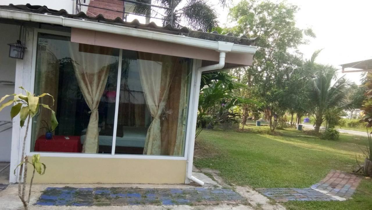 Batikseafood Airport & Room Ban Bo Sai Klang Eksteriør bilde