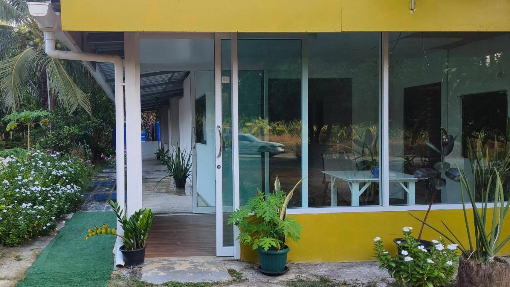 Batikseafood Airport & Room Ban Bo Sai Klang Eksteriør bilde